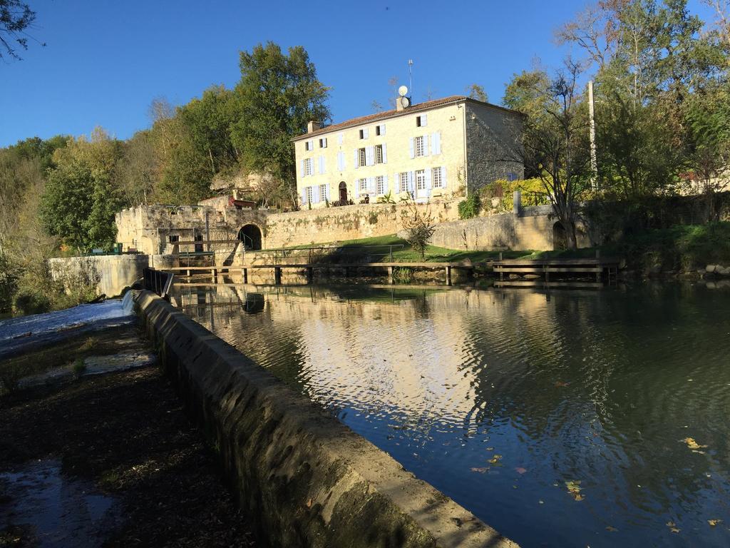 Moulin De Bapaumes Bed & Breakfast Nerac Exterior photo