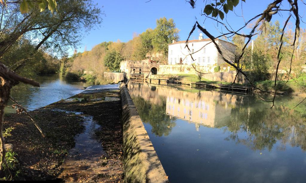 Moulin De Bapaumes Bed & Breakfast Nerac Exterior photo
